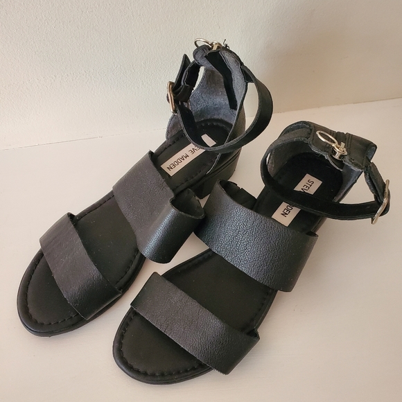 Steve Madden Sandals - Picture 1 of 5